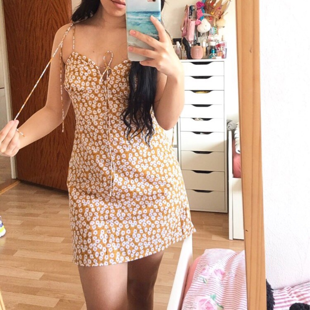 5⭐️ FAV BESTSELLER Summer sundress yellow floral - Picture 5 of 7